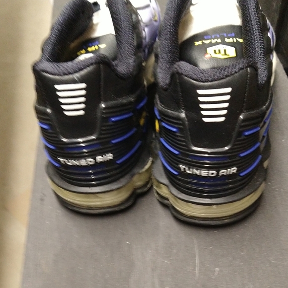 Nike Air Max Plus 3 in Black, White, and Hyper Blue  Size 4.5Y - Picture 7 of 8